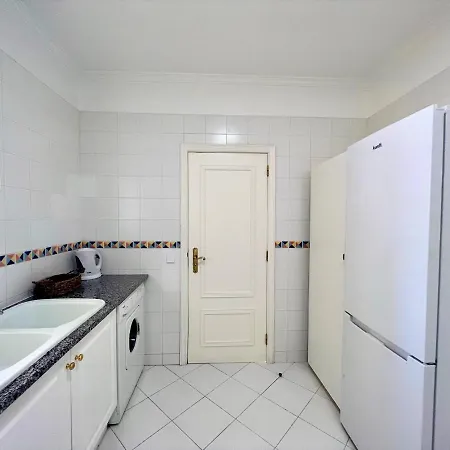Apartment 2 With Pool By Homing